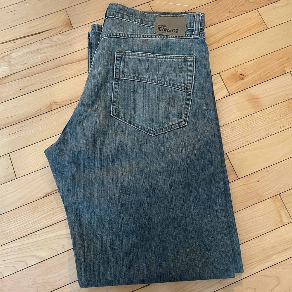 Vintage wrangler jeans men’s straight leg w34L32